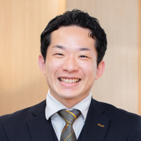 山本支配人